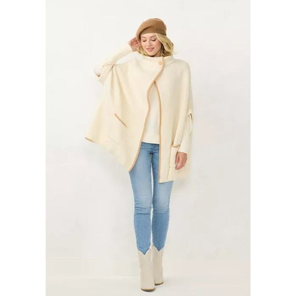 NWT Lauren Conrad Knit Riding Cape. One Size. Sweater. Poncho. Fall Sweater.